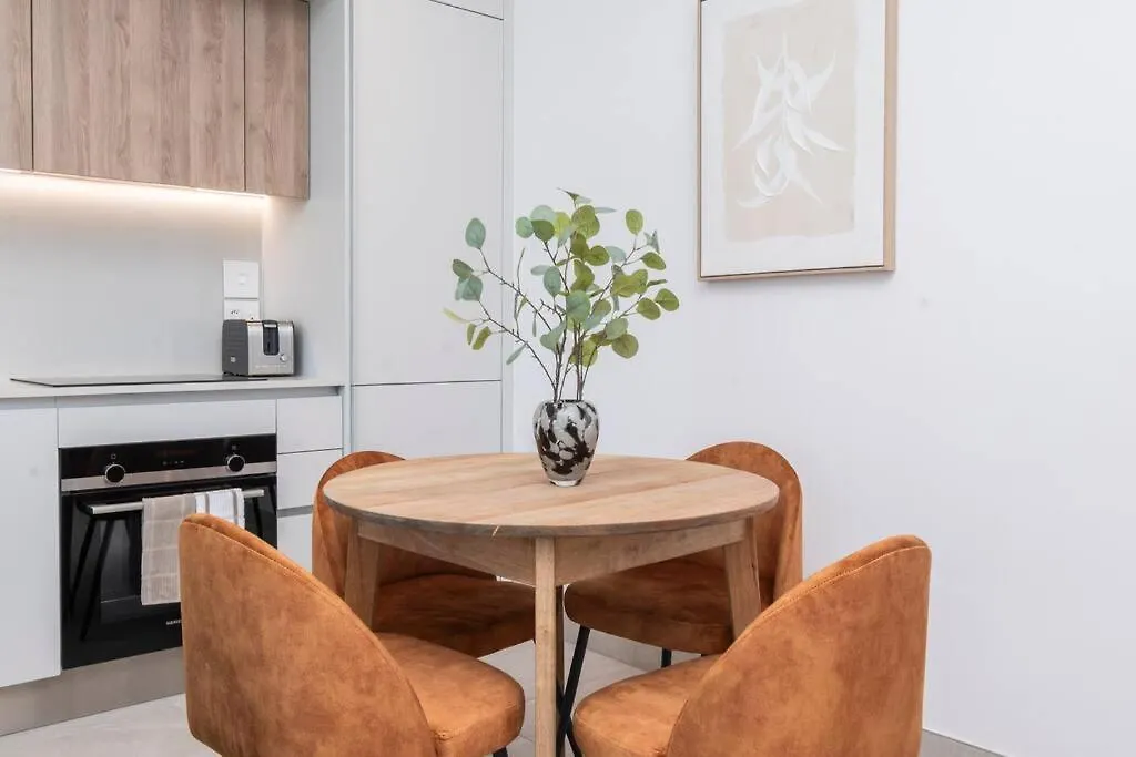 Stylish Stay In Cape Town Apartment